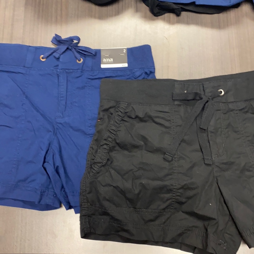 Bundle of 2 Shorts ANA size 2